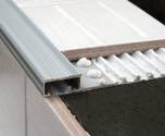 NLM - Nariz Tile-In Aluminio